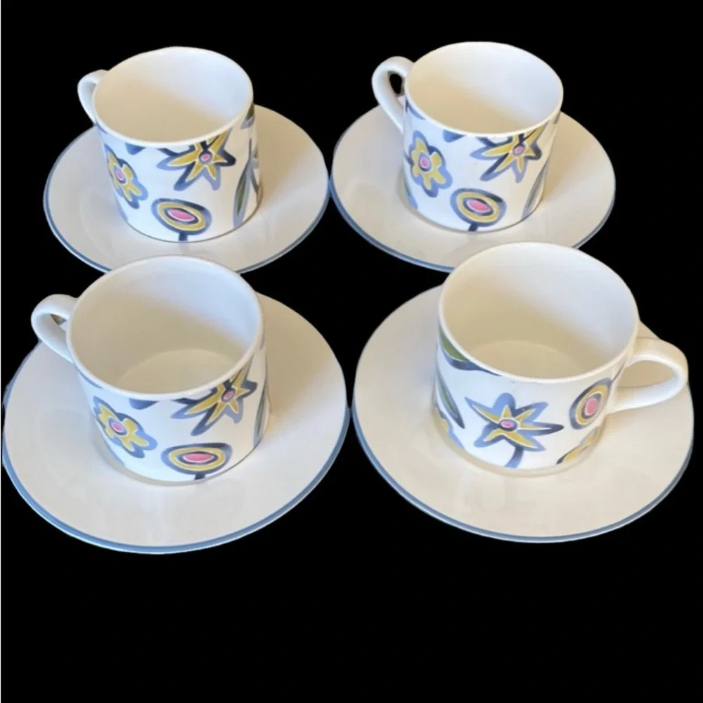 Pottery Barn off-white, Blue and Yellow Bunch, coffee/tea Mugs. Set of 4